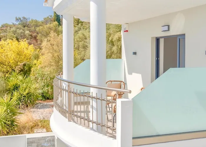 Luxury Agios Dimitrios With Private Pool By Dadovillas نيدري